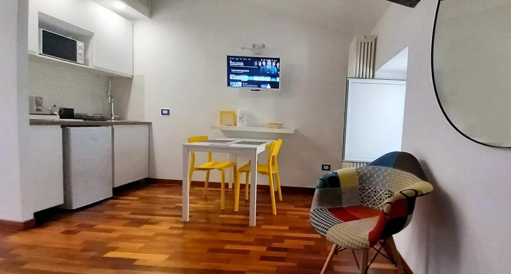 Casetta Correra Relax Con Terrazzo E Confortevole Smart Working Nel Centro Di Napoli