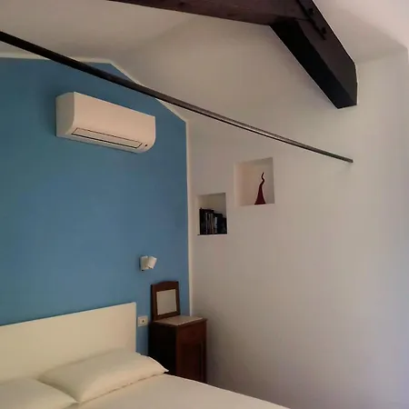 Casetta Correra Relax Con Terrazzo E Confortevole Smart Working Nel Centro Di Napoli Esterno foto